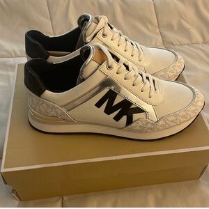 Michael Kors Maddy Trainer